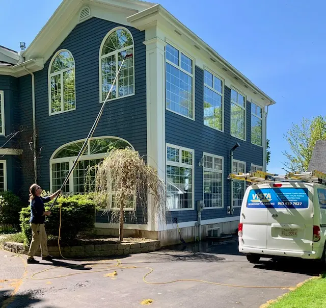 Exterior window cleaning service