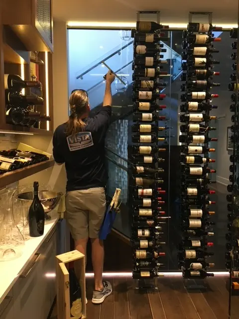 Interior glass surface cleaning service